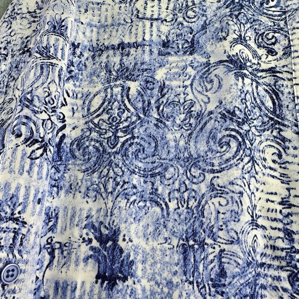 Chico's Fleur-de-lis Blouse Women’s Size 3 Blue XL/16 Easy Care Button Down - Picture 4 of 15